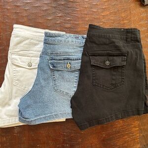 Supplies Women's Shorts Size 12 lot of 3